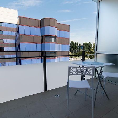 Апартаменты Studio Apartman Bella Загреб Экстерьер фото