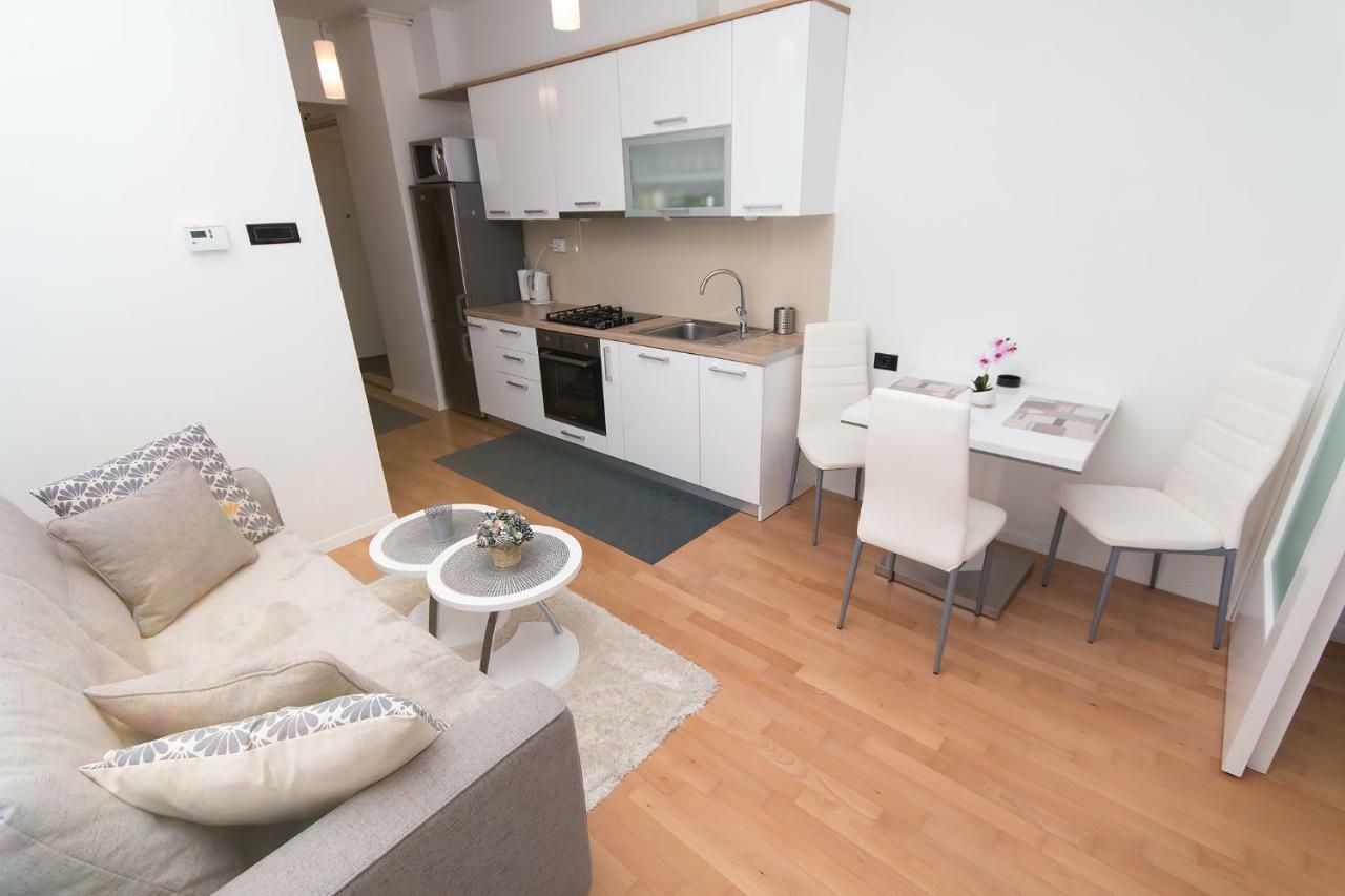 Апартаменты Studio Apartman Bella Загреб Экстерьер фото