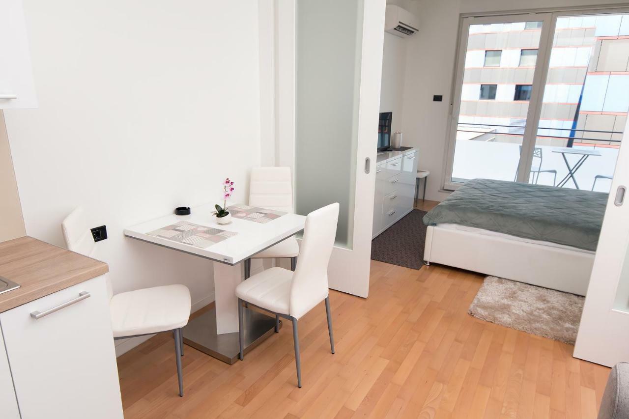 Апартаменты Studio Apartman Bella Загреб Экстерьер фото
